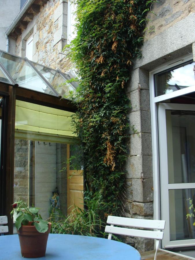 Chambre Maison De Ville Dans La Cite Des Trois Vallees Saint-Brieuc Kültér fotó